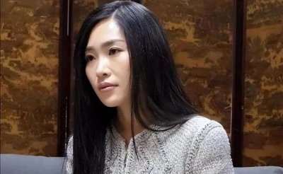 张艺谋长女张末:两度嫁给外国人惨遭家暴,她经历了什么
