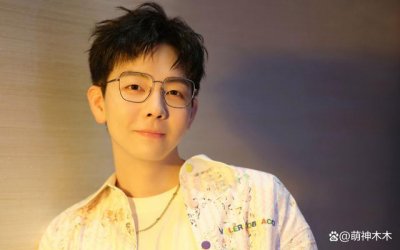 好事将近?金晨被拍带礼拜访胡夏父母,此前直言自己不结婚