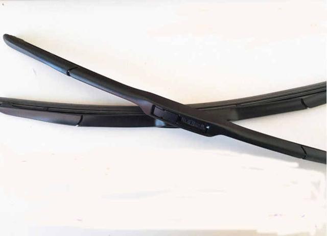 如何安装雨刮器-