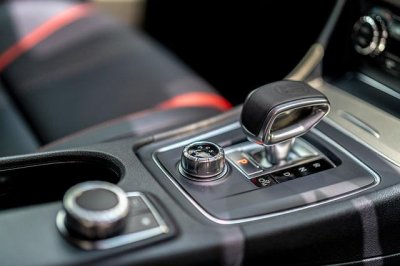 欧洲安全机构新规倡议汽车制造商回归实体按键