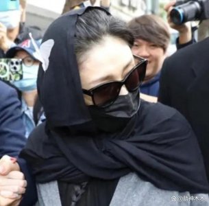 台媒吹捧大S翻车!不敢报道她穿着暴露还遮掩丑闻