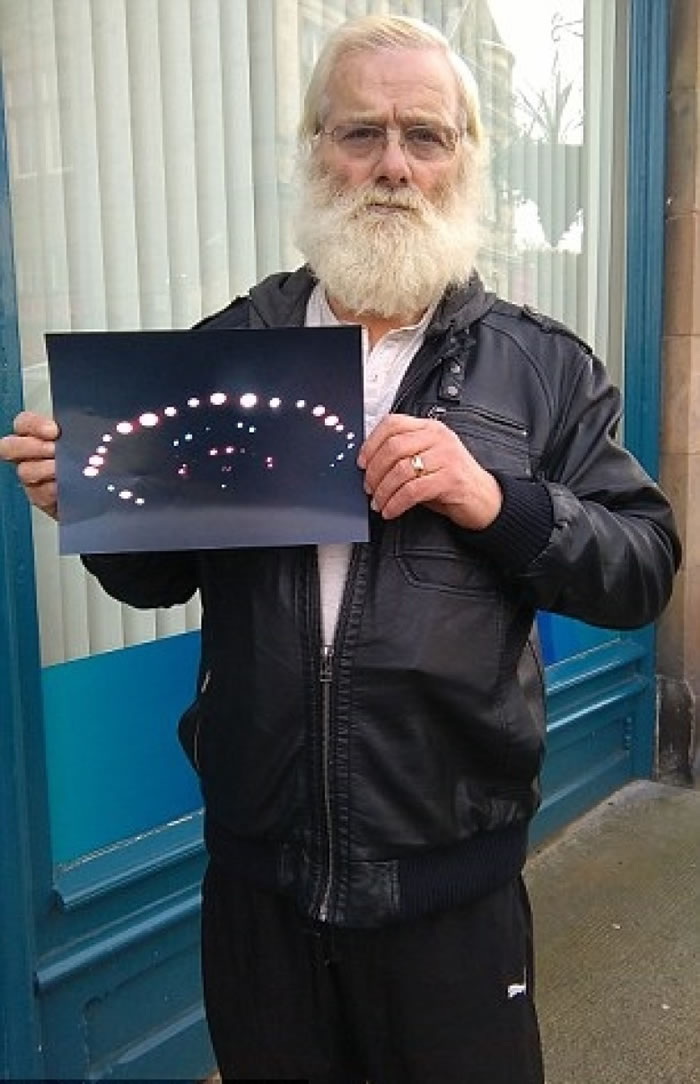 麦克唐纳相信自己与外星人作近距离接触。