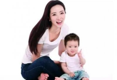 李思思的老公是谁?65岁的老公魏文斌是真的吗