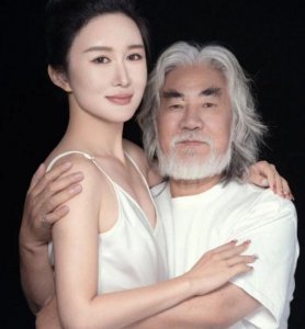 72岁张纪中再当爸!张纪中42岁妻子已怀孕50天
