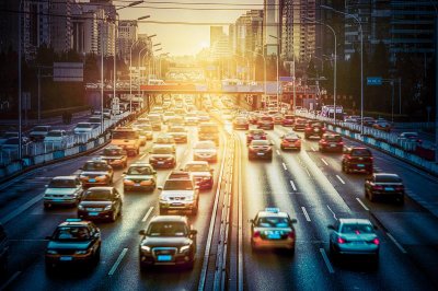 ​出口利好提振汽车股 理想汽车涨超3%领跑板块