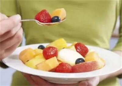 减肥期间可以只吃水果吗 减肥期间可以只吃水果吗会瘦吗