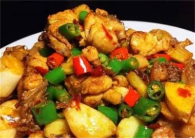 菜椒炒鸡的做法 炒青椒鸡的家常做法