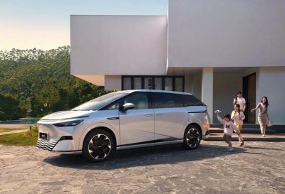 ​四季度财报创新高，小鹏汽车将进入3年10款车型大产品周期