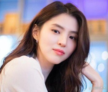 韩素希风波后掉粉掉代言,形象崩塌,网友喊话李惠利接棒