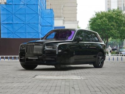 ​库里南6.7T多少钱能落地？库里南价格