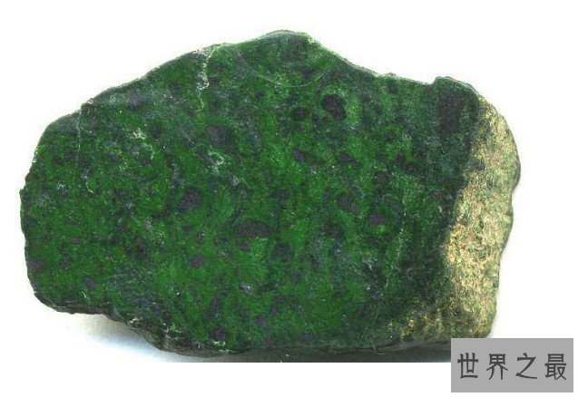 世界上最大的玉原石,足足有2间房子那么大