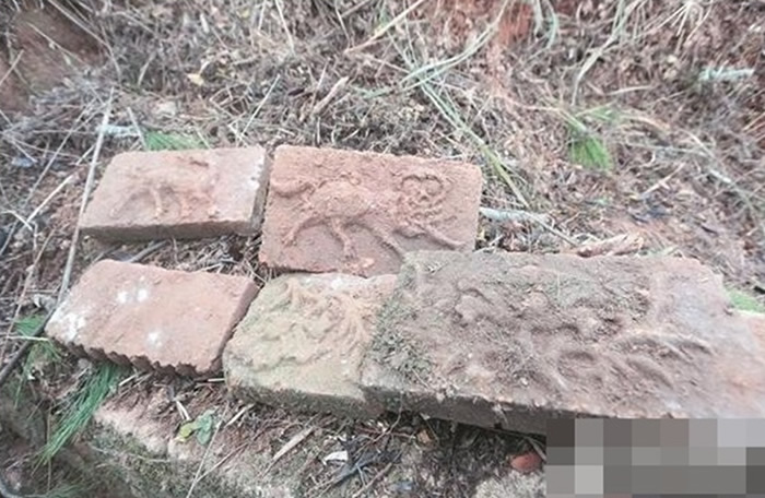 石砖上的“梅花鹿”与“花开富贵”的牡丹等，均是明代的文化特征。