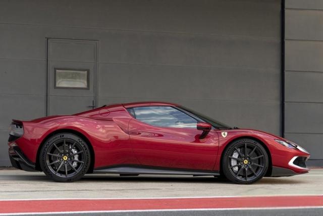 法拉利296GTB技术解析,200多万就能买到800马力?-