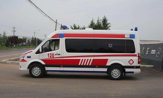 它造的劳斯莱斯可以假乱真!20多万就能买到,称霸婚庆市场-