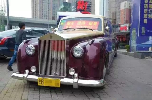 它造的劳斯莱斯可以假乱真!20多万就能买到,称霸婚庆市场-