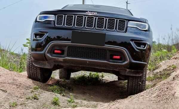 大切诺基3.0和3.6如何选?大切诺基3.0动力爬坡怎么样-