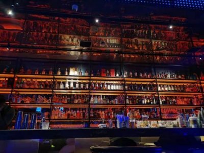 酒吧喝的酒是什么歌曲名字?酒吧喝的酒是什么歌曲啊