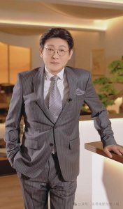 前央视名嘴程前复出,60岁脸蛋还像小伙遭质疑,这些年他去哪了?