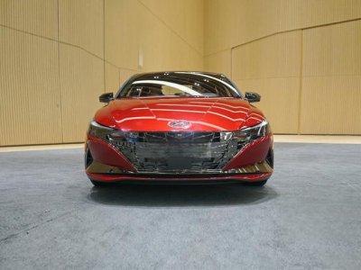 ​伊兰特最新款落地价是多少钱？