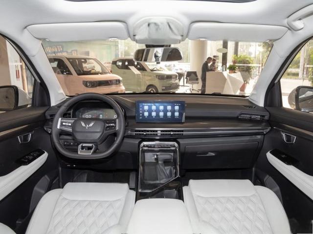 五菱星辰最新款多少钱能落地？五菱星辰报价-