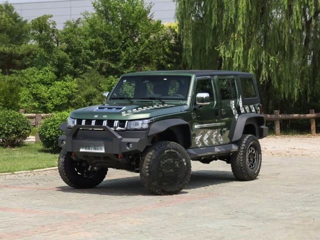 北京BJ402020款自动挡最低多少钱可以落地？北京BJ40报价-