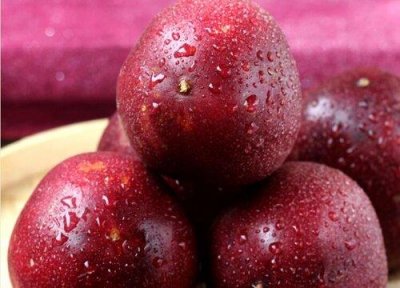 百香果是感光性水果吗(百香果连续吃一个月能美白吗)