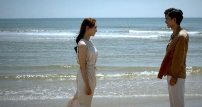 烂!选美冠军翻拍《哥斯拉》,擦边卖肉,票房仅15.6万