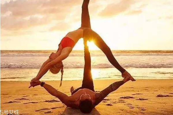 练瑜伽头晕什么原因 练瑜伽时头晕这样做 练瑜伽头晕什么原因 练瑜伽时头晕这样做