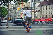 青春期掉头发正常吗?青春期掉头发怎么办 青春期掉头发正常吗?青春期掉头发怎么办