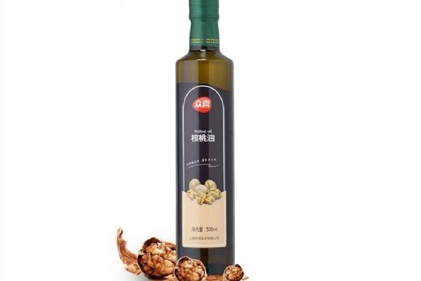 核桃油一斤多少钱 核桃油用什么核桃压榨最好 核桃油一斤多少钱 核桃油用什么核桃压榨最好