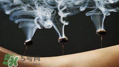 胃痛艾灸有效果吗?胃痛艾灸哪里最好 胃痛艾灸有效果吗?胃痛艾灸哪里最好