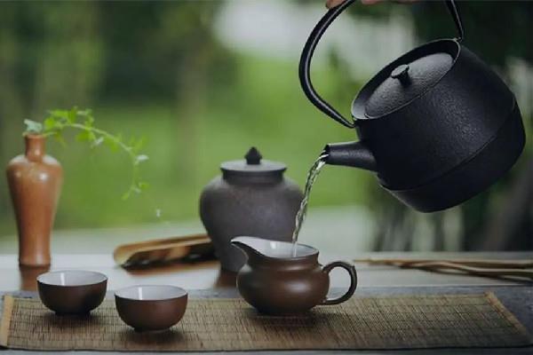 四季春是不是铁观音 四季春和铁观音有什么区别 四季春是不是铁观音 四季春和铁观音有什么区别