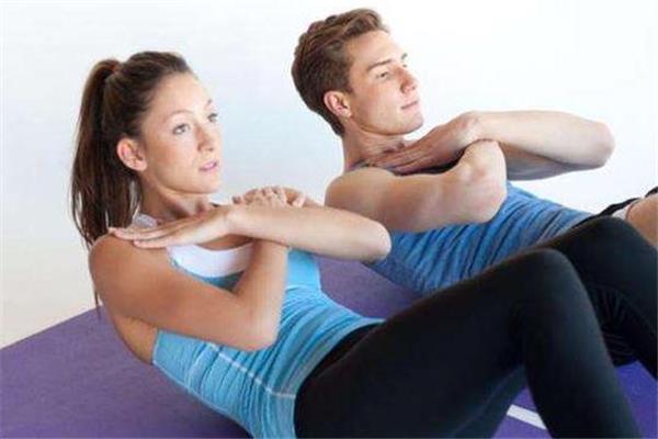 卷腹怎么呼吸 卷腹正确呼吸方法 卷腹怎么呼吸 卷腹正确呼吸方法