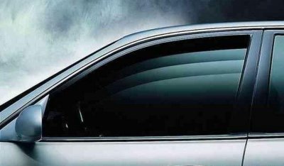 贴完车膜几天不能开窗户
