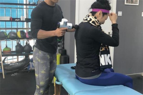 hypervolt筋膜枪多少钱 网红肌肉放松神器 hypervolt筋膜枪多少钱 网红肌肉放松神器