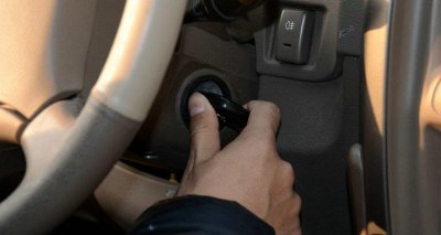 用钥匙启动的车子正确的点火方法是什么