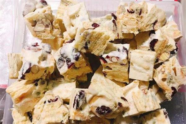 雪花酥封口可以用夹板吗 雪花酥包装袋怎么封口 雪花酥封口可以用夹板吗 雪花酥包装袋怎么封口