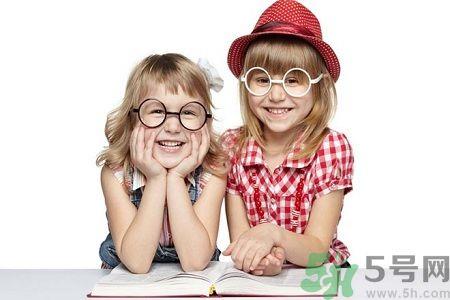 12岁女孩心脏被继父刺穿 未成年少女如何保护自己 12岁女孩心脏被继父刺穿 未成年少女如何保护自己