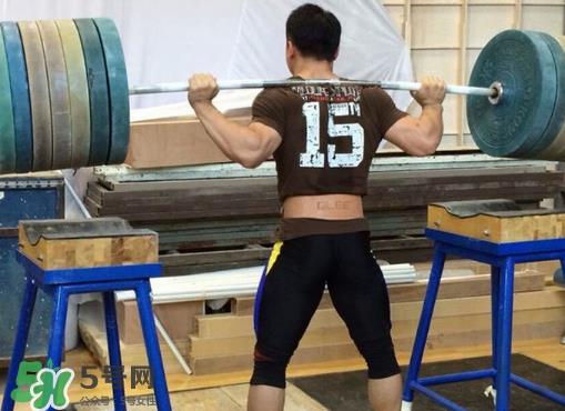 举重腰带怎么选择?举重腰带越宽越好吗? 举重腰带怎么选择?举重腰带越宽越好吗?