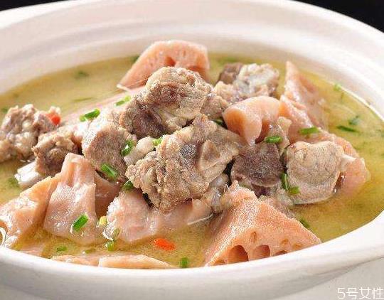 莲藕排骨汤怎么做好喝 莲藕排骨汤用什么藕 莲藕排骨汤怎么做好喝 莲藕排骨汤用什么藕