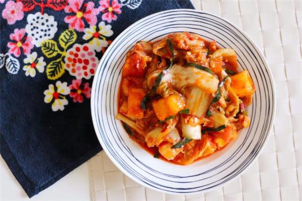 泡菜坛渗水怎么办 怎么看泡菜坛密封性 泡菜坛渗水怎么办 怎么看泡菜坛密封性