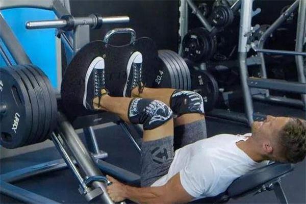 倒蹬机多少重量正常 倒蹬机200kg什么水平 倒蹬机多少重量正常 倒蹬机200kg什么水平