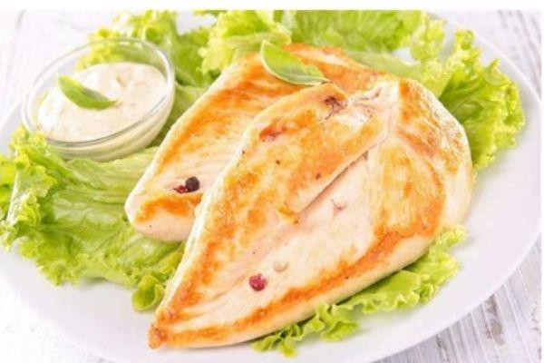 鸡胸肉有什么营养价值呢 鸡胸肉有多少热量呢 鸡胸肉有什么营养价值呢 鸡胸肉有多少热量呢