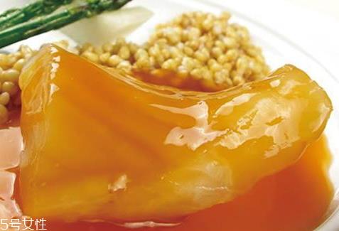 黄花胶是什么鱼的胶 黄鱼肚子中的鱼鳔 黄花胶是什么鱼的胶 黄鱼肚子中的鱼鳔