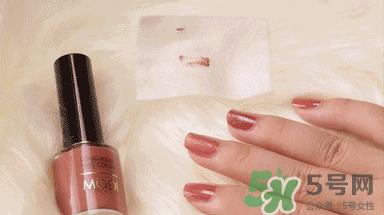 豆沙色指甲油推荐 豆沙色指甲油是什么样的 豆沙色指甲油推荐 豆沙色指甲油是什么样的