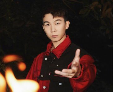 白举纲是哪一届的快男,白举纲是哪里人