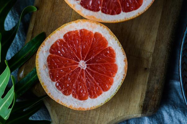 西柚是热性还是凉性 西柚是什么季节吃的