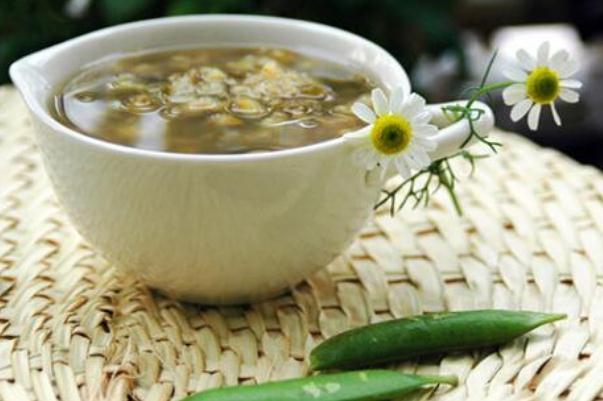 喝绿豆汤有什么功效 喝绿豆汤的好处