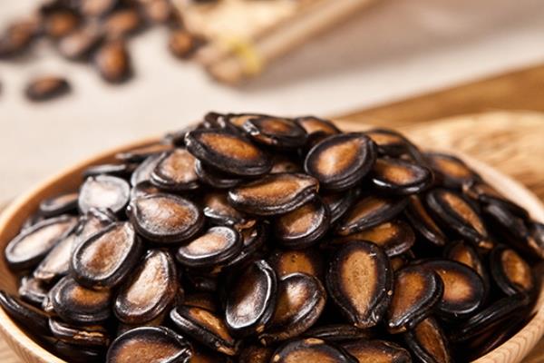 五香西瓜子怎么做 其实很简单 五香西瓜子怎么做 其实很简单