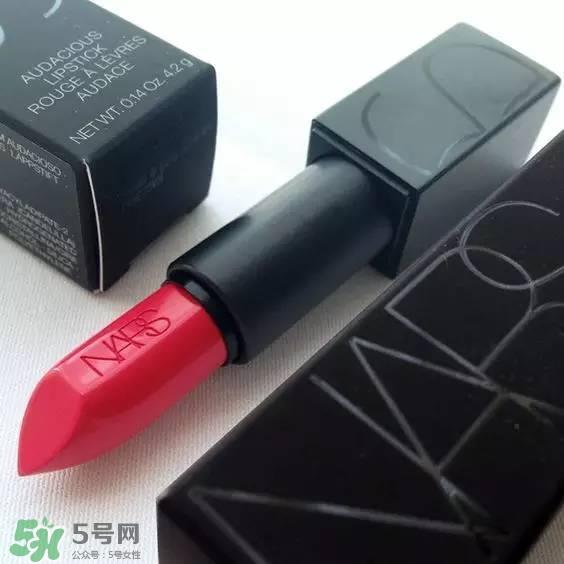 珊瑚红口红是什么颜色？珊瑚红口红试色